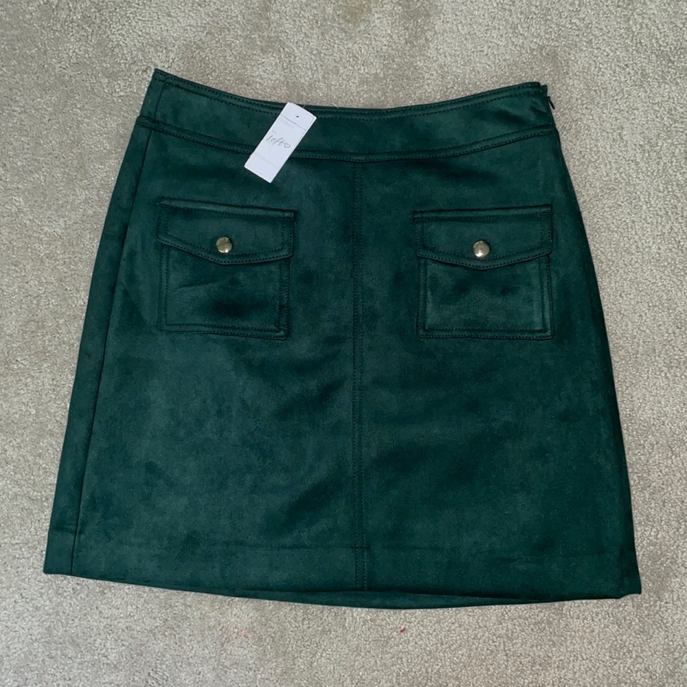 LOFT VELVET SKIRT SIZE 4 NEW WITH TAGS